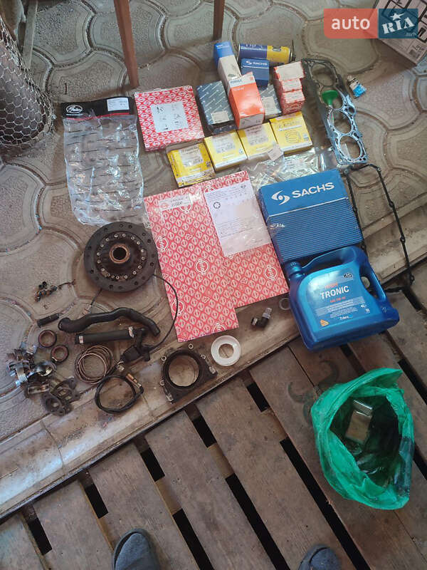 Универсал Volkswagen Passat 1999 в Люботине