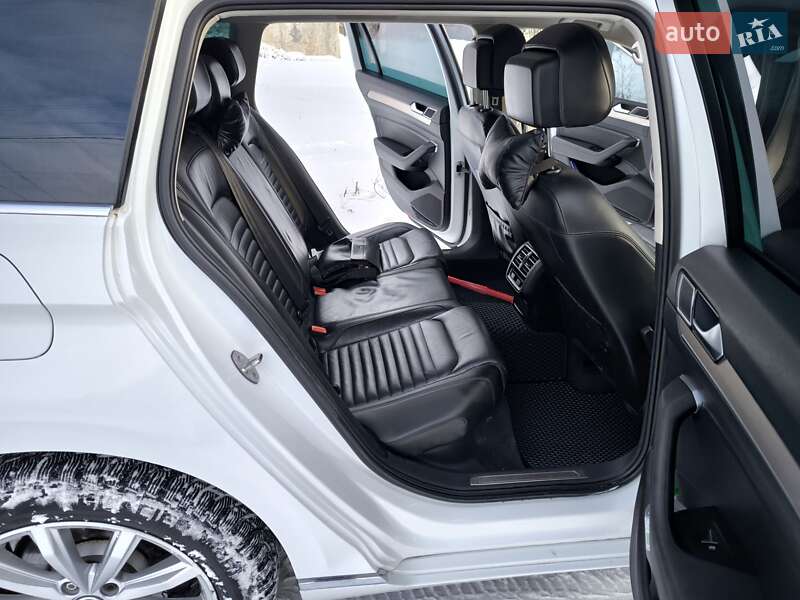 Універсал Volkswagen Passat 2015 в Козятині