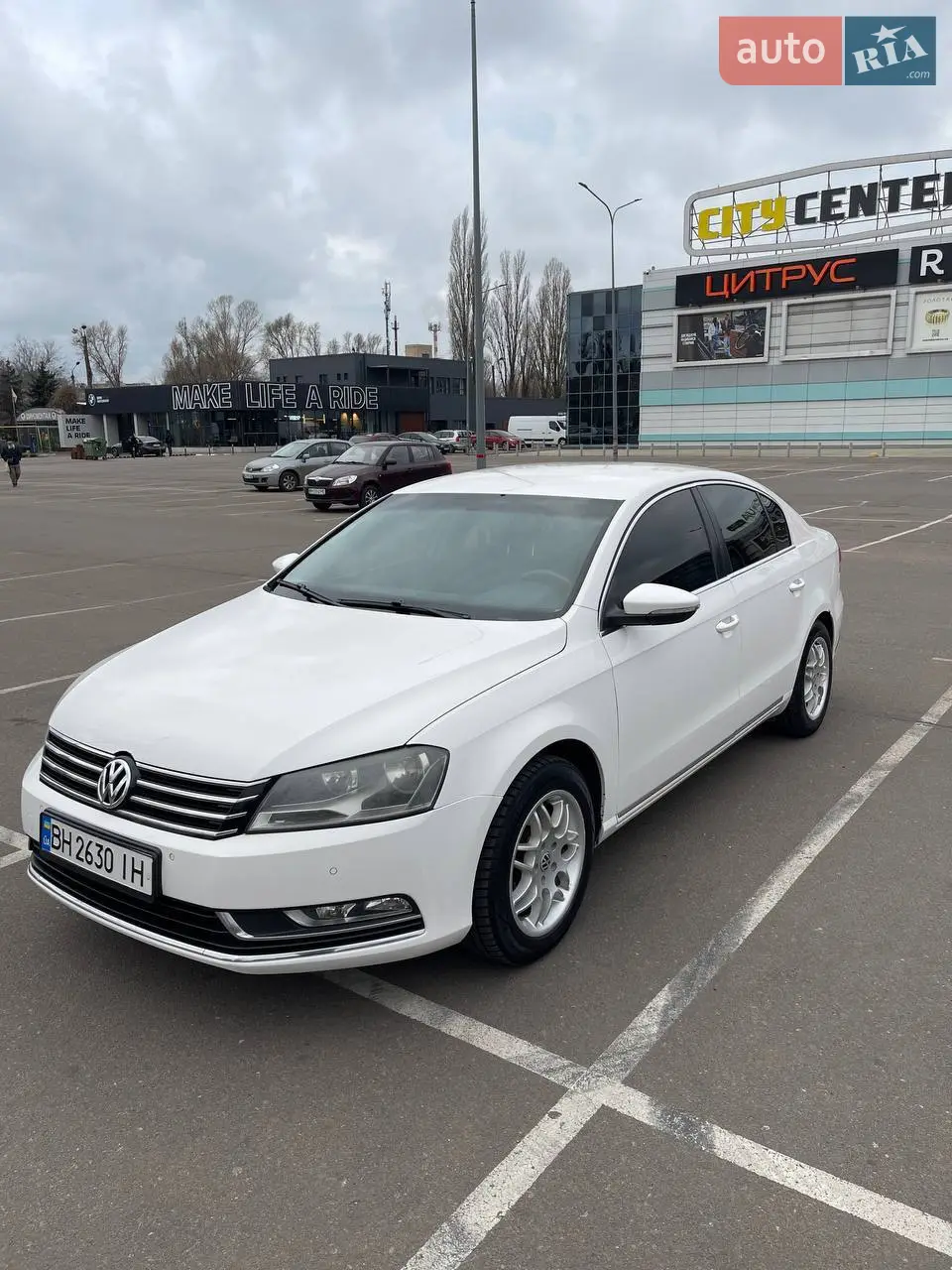 2011 Volkswagen Passat - мініатюра 9
