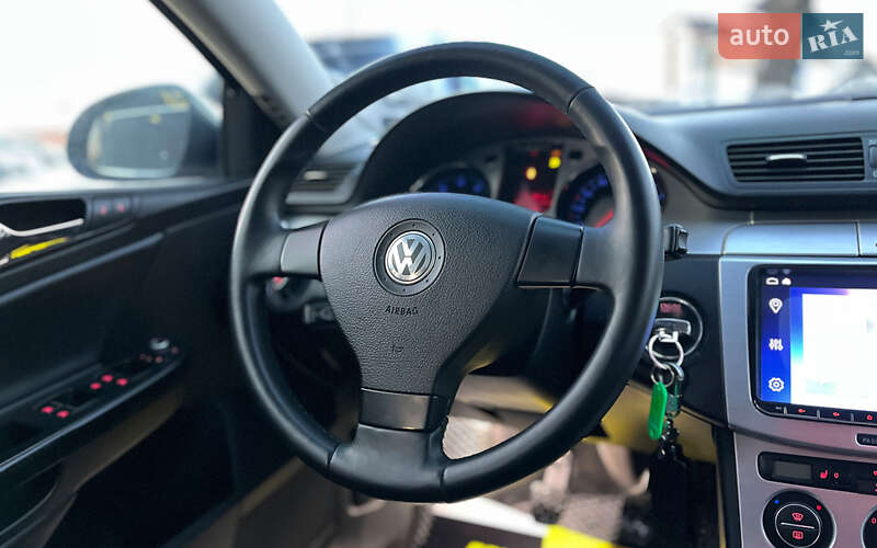 Універсал Volkswagen Passat 2007 в Коломиї