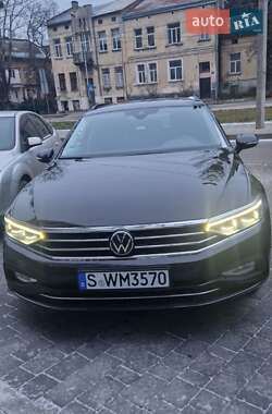 Универсал Volkswagen Passat 2022 в Львове