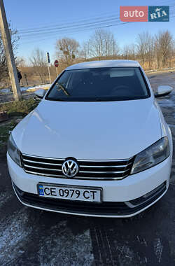 Седан Volkswagen Passat 2011 в Черновцах