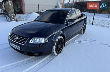 Седан Volkswagen Passat 2001 в Калиновке