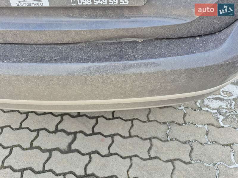 Седан Volkswagen Passat 2014 в Ужгороді