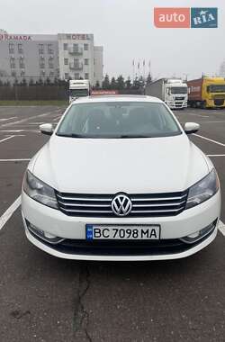 Седан Volkswagen Passat 2015 в Львові