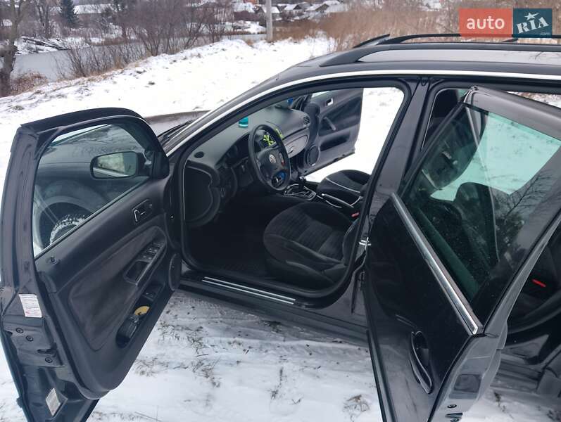 Универсал Volkswagen Passat 2002 в Шепетовке