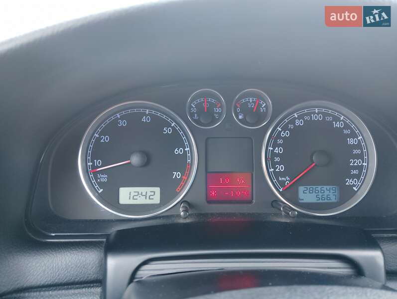 Универсал Volkswagen Passat 2002 в Шепетовке