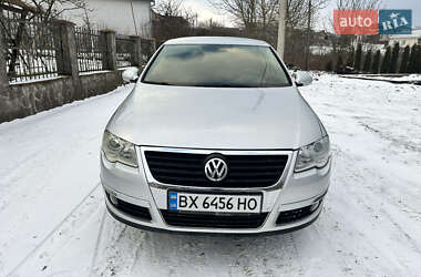 Седан Volkswagen Passat 2006 в Волочиске