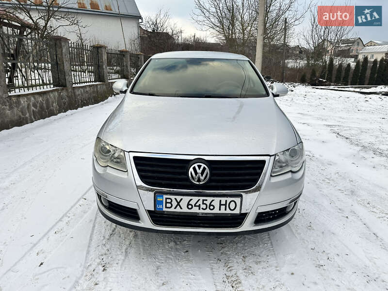 Седан Volkswagen Passat 2006 в Волочиську