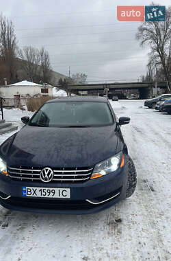 Седан Volkswagen Passat 2013 в Хмельницком