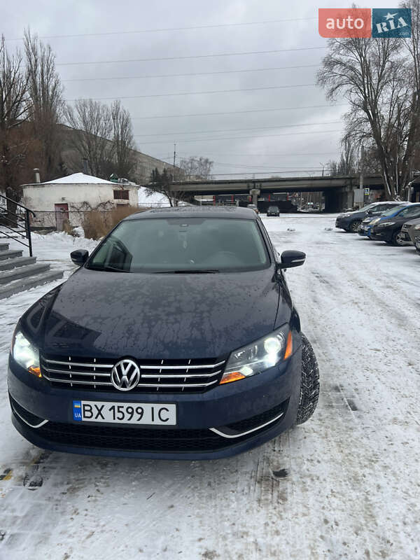 Седан Volkswagen Passat 2013 в Хмельницком