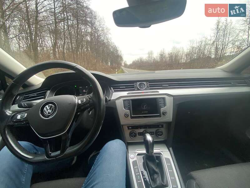 Універсал Volkswagen Passat 2015 в Яворові фото 12 Універсал Volkswagen Passat 2015 в Яворові