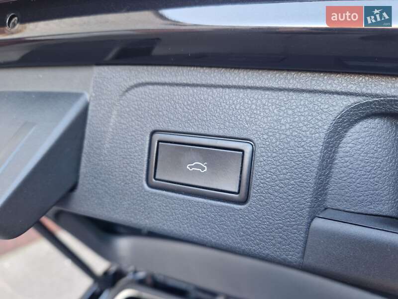 Універсал Volkswagen Passat 2016 в Києві фото 56 Універсал Volkswagen Passat 2016 в Києві