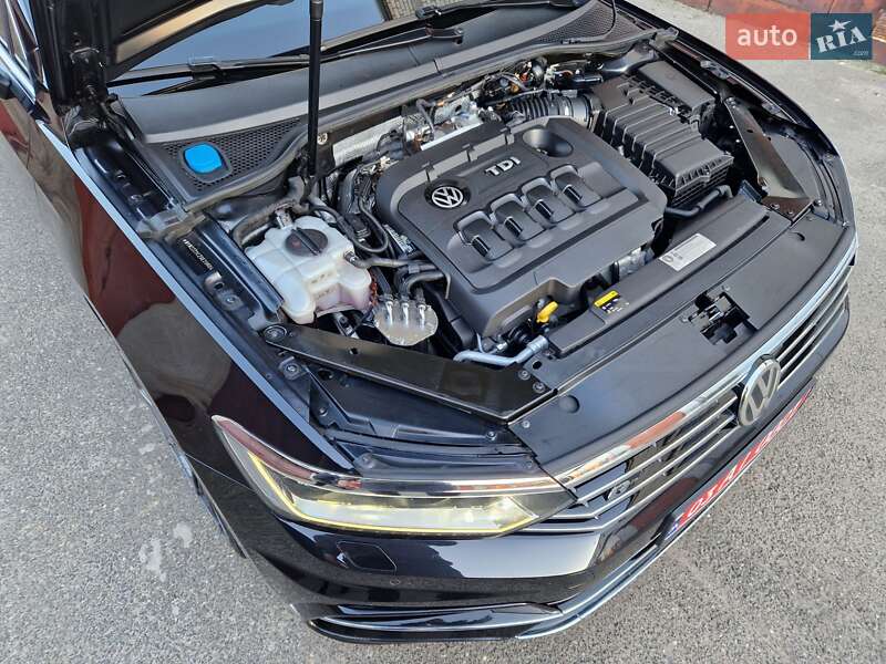 Універсал Volkswagen Passat 2016 в Києві фото 54 Універсал Volkswagen Passat 2016 в Києві