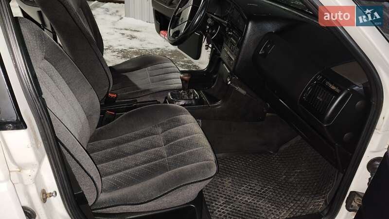 Універсал Volkswagen Passat 1993 в Лисянці