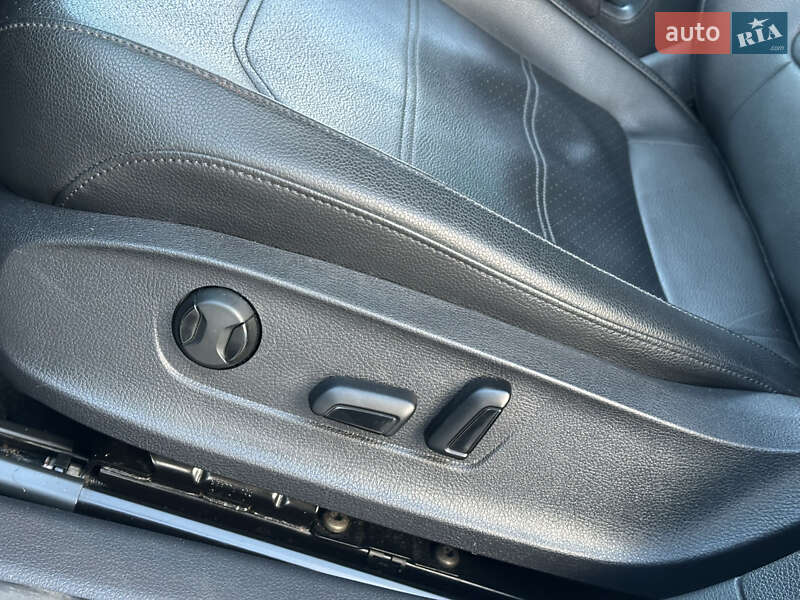 Седан Volkswagen Passat 2018 в Одессе