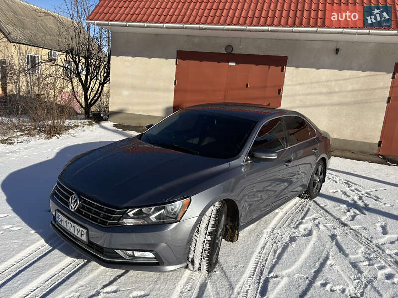 Седан Volkswagen Passat 2015 в Подільську