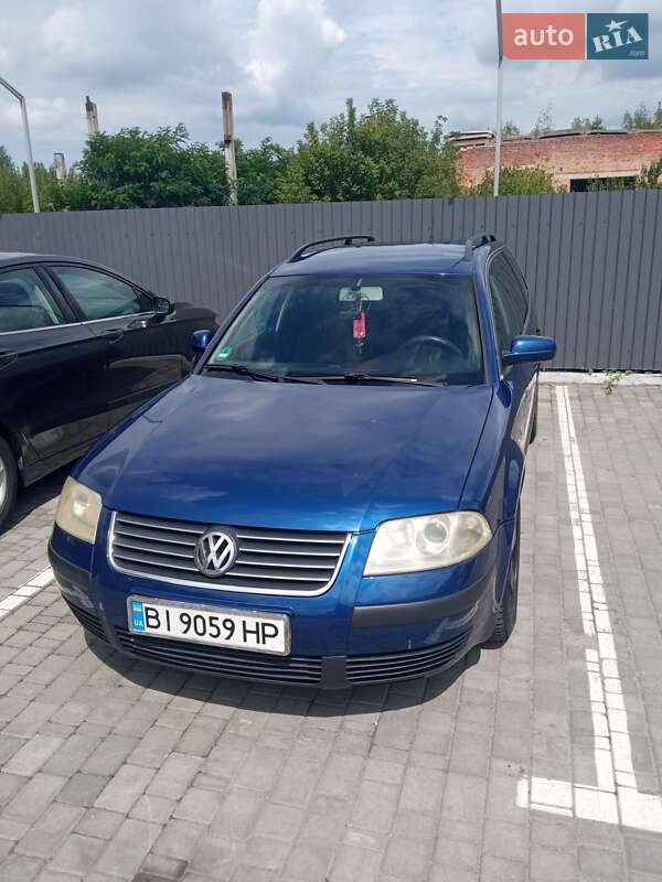 Універсал Volkswagen Passat 2000 в Рівному