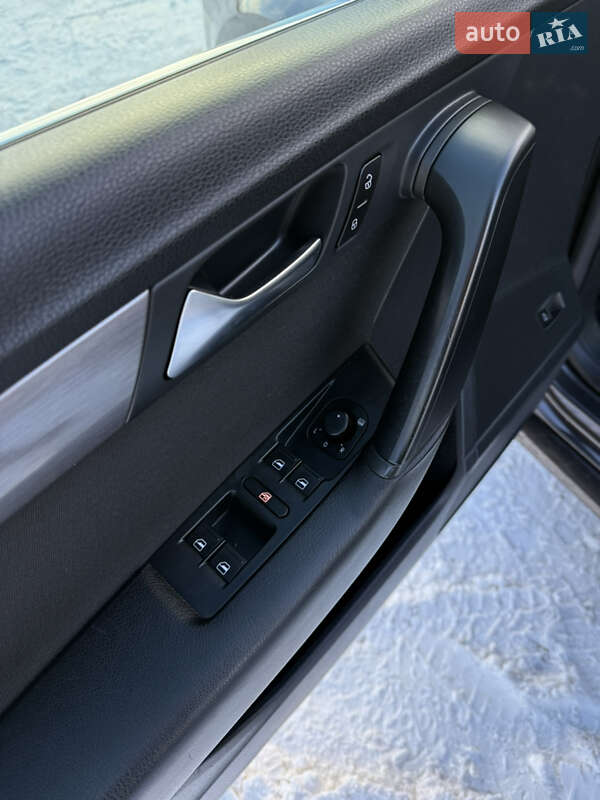 Универсал Volkswagen Passat 2011 в Сумах фото 26 Универсал Volkswagen Passat 2011 в Сумах