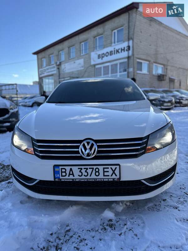 Седан Volkswagen Passat 2012 в Смілі