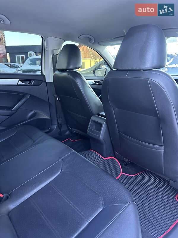 Седан Volkswagen Passat 2012 в Смілі