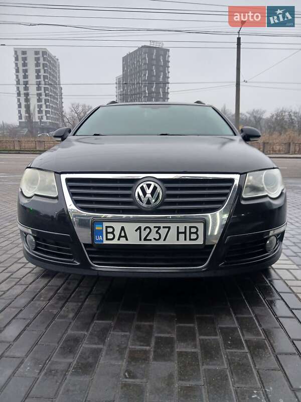 Універсал Volkswagen Passat 2008 в Кропивницькому