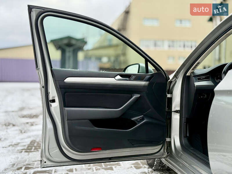 Универсал Volkswagen Passat 2016 в Луцке