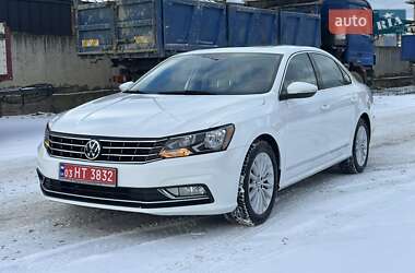Седан Volkswagen Passat 2016 в Киеве