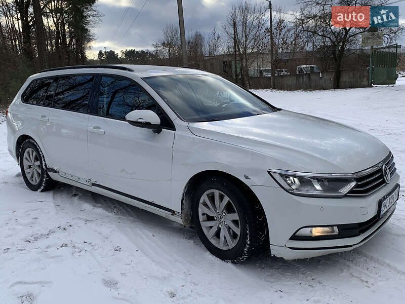 Универсал Volkswagen Passat 2018 в Киверцах