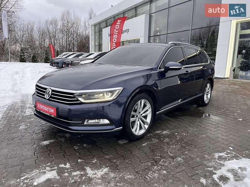 Універсал Volkswagen Passat 2017 в Житомирі