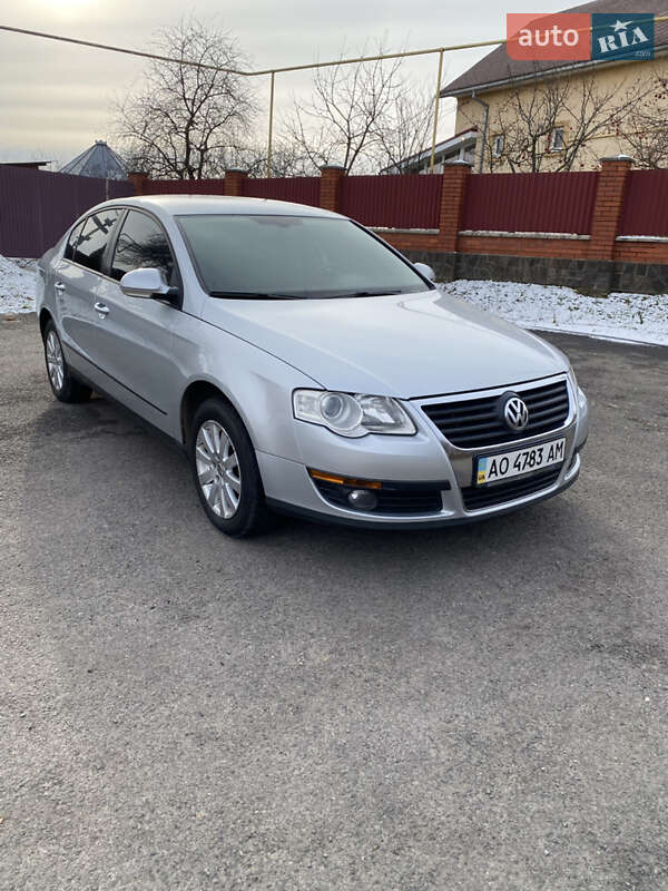 Седан Volkswagen Passat 2008 в Мукачевому