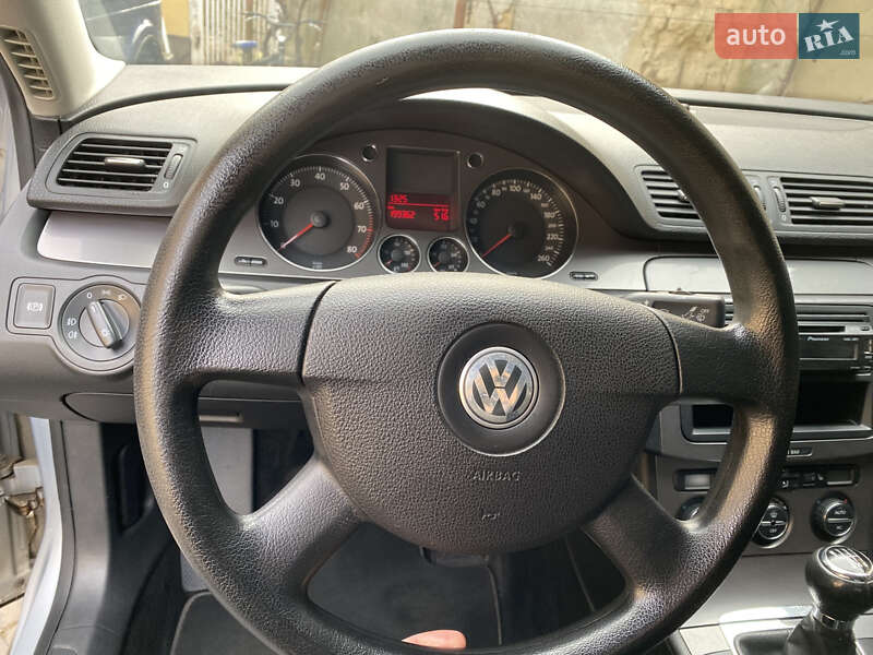 Седан Volkswagen Passat 2008 в Мукачевому