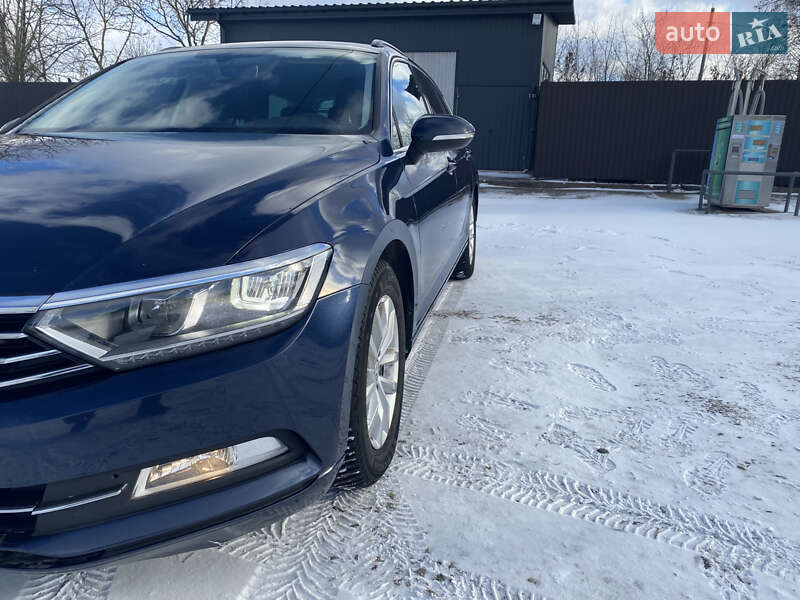 Универсал Volkswagen Passat 2015 в Нововолынске