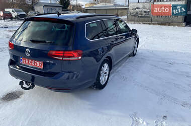 Универсал Volkswagen Passat 2015 в Нововолынске