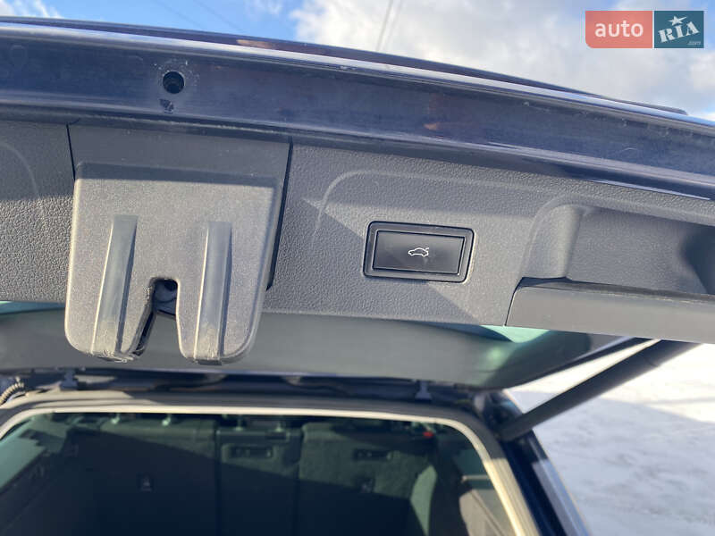 Универсал Volkswagen Passat 2015 в Нововолынске