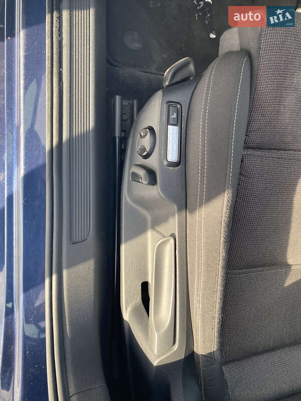 Универсал Volkswagen Passat 2015 в Нововолынске