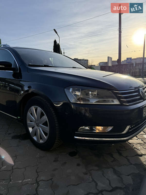 Универсал Volkswagen Passat 2010 в Львове фото Универсал Volkswagen Passat 2010 в Львове