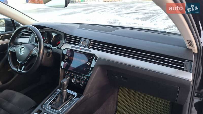 Универсал Volkswagen Passat 2017 в Коломые