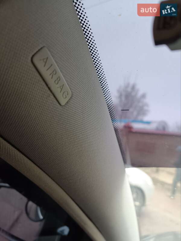 Універсал Volkswagen Passat 2001 в Путивлі