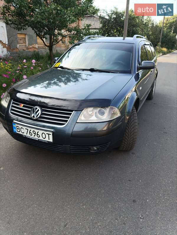 Універсал Volkswagen Passat 2001 в Путивлі