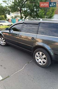 Універсал Volkswagen Passat 2001 в Путивлі