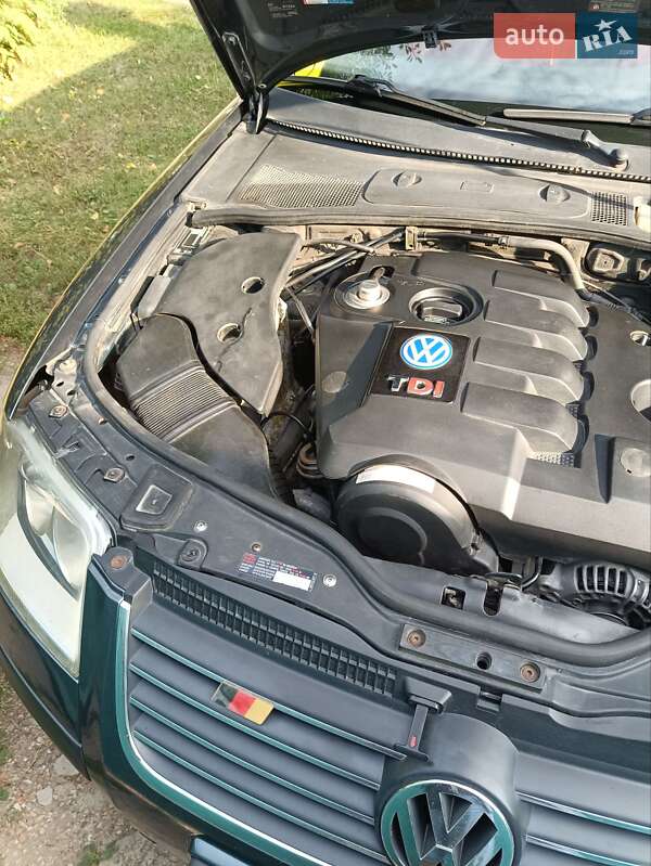 Універсал Volkswagen Passat 2001 в Путивлі