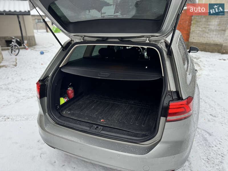 Універсал Volkswagen Passat 2016 в Мукачевому