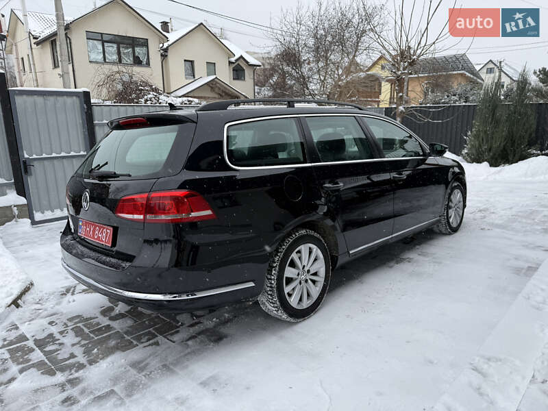 Универсал Volkswagen Passat 2012 в Киеве