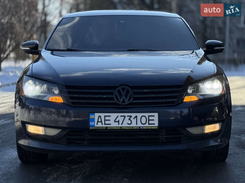 Седан Volkswagen Passat 2015 в Днепре