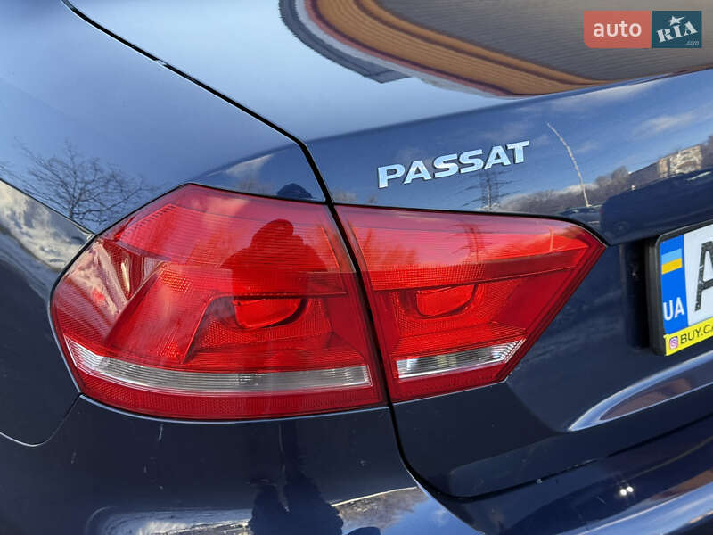 Седан Volkswagen Passat 2015 в Днепре