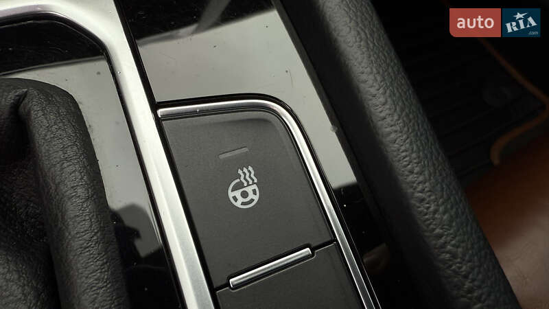 Седан Volkswagen Passat 2017 в Києві