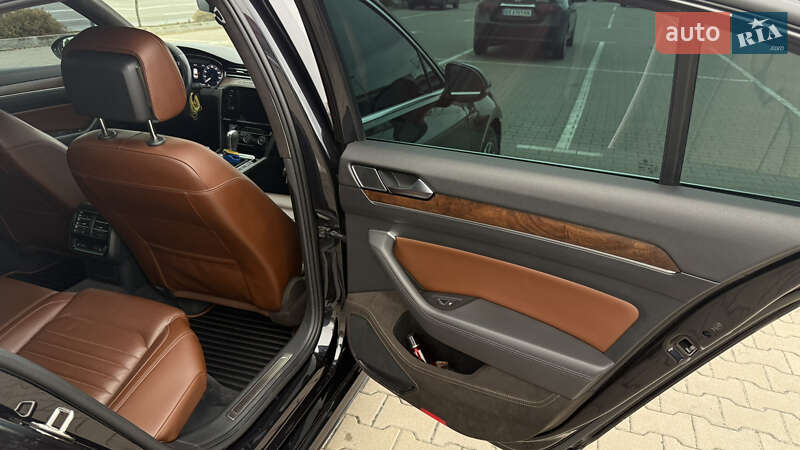 Седан Volkswagen Passat 2017 в Києві