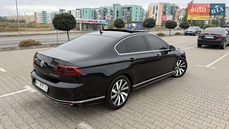 Седан Volkswagen Passat 2017 в Києві