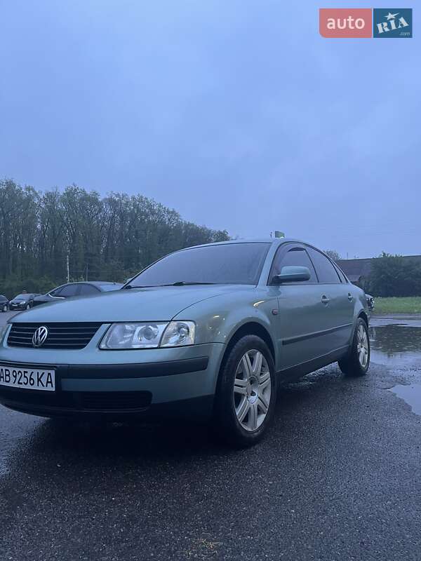 Седан Volkswagen Passat 1997 в Вінниці